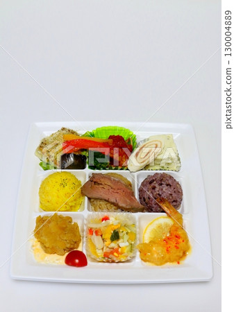西式幕之內便當（西式便當，垂直構圖） 130004889