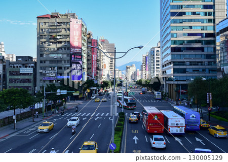 Taiwanese city and traffic landscape photography Taiwanese city and traffic landscape photography 130005129