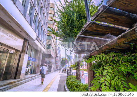 日本東京都市風景：酷暑持續…北向二手書店林立的清涼勝地神田神保町（8月21日） 130005140