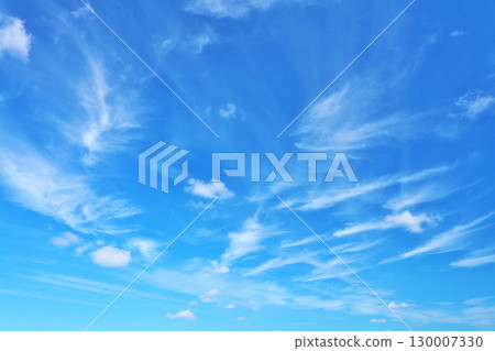 秋天天空和雲彩 130007330