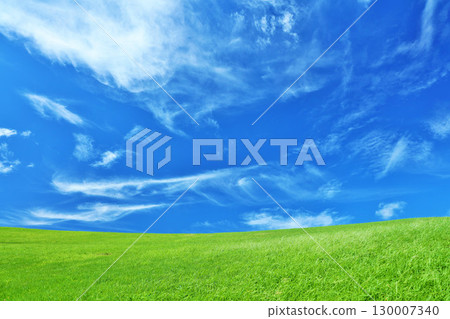 Autumn blue sky and beautiful grassland scenery Autumn blue sky and beautiful grassland scenery 130007340