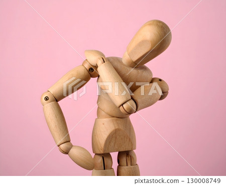 Stiff shoulders caused by desk work 130008749