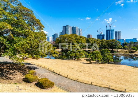 [東京] 被摩天大樓包圍的濱離宮恩賜庭園 130009353