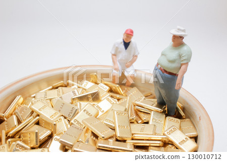Miniature Figures Standing on Pile of Gold Bars in Ceramic Dish 130010712