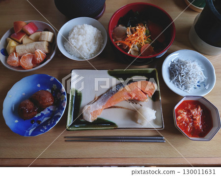 烤鮭魚套餐/早餐套餐範例:烤魚套餐(烤鮭魚套餐) 烤鮭魚套餐/早餐套餐範例:烤魚套餐(烤鮭魚套餐) 130011631