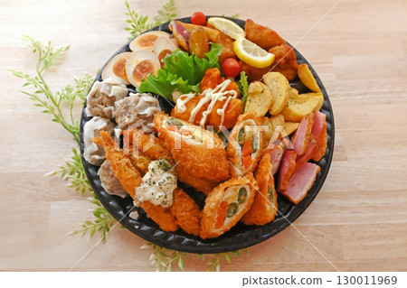 配菜豐富的開胃小菜 配菜豐富的開胃小菜 130011969