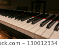 Grand piano keyboard 130012334
