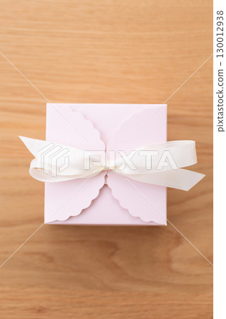 禮物 禮物 130012938
