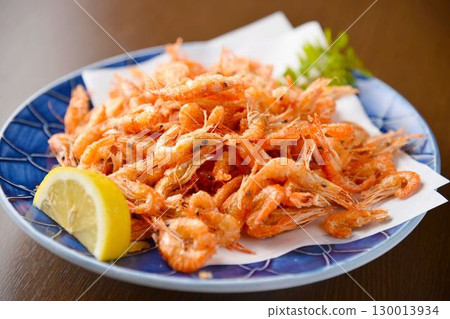 Deep-fried river shrimp Deep-fried river shrimp 130013934