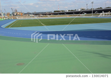 Athletics track 130014071