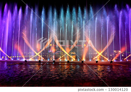 Fugan Canal Kansui Park Summer Fountain Fountain Show 130014120