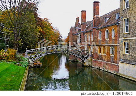 Cambridge, Mathematics Bridge 130014665