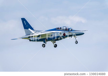 宮城縣東松島市松島空軍基地的夏日藍天和藍色衝擊波 130014880