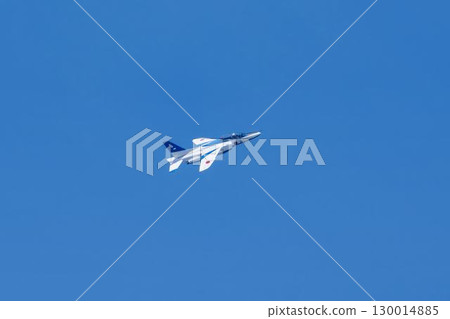 宮城縣東松島市松島空軍基地的夏日藍天和藍色衝擊波 130014885