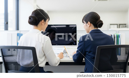 Business person working in the office 130015775