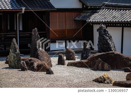 【京都風光】東福寺本坊庭園：古樸厚重的南方庭園 130016937