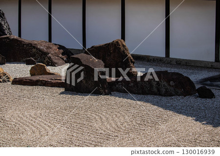 [Kyoto Scenery] Tofukuji Temple Honbo Garden: The simple and sturdy southern garden 130016939