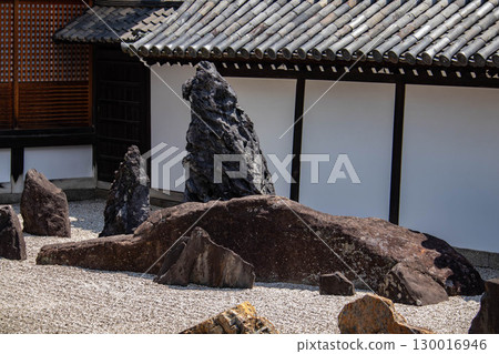 [Kyoto Scenery] Tofukuji Temple Honbo Garden: The simple and sturdy southern garden 130016946