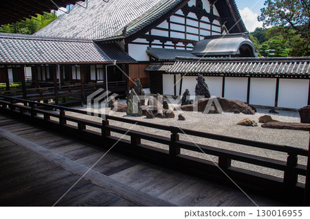 [Kyoto Scenery] Tofukuji Temple Honbo Garden: The simple and sturdy southern garden 130016955