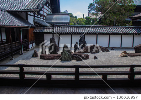 [Kyoto Scenery] Tofukuji Temple Honbo Garden: The simple and sturdy southern garden 130016957