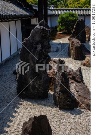 [Kyoto Scenery] Tofukuji Temple Honbo Garden: The simple and sturdy southern garden 130017288