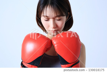 Image of a female boxer 130018175