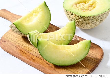 sliced muskmelon sliced muskmelon 130020015