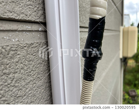 Air conditioning construction, insulated drain, outdoor connection, piping Air conditioning construction, insulated drain, outdoor connection, piping 130020595