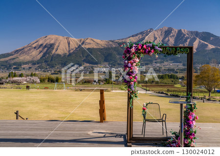 <熊本縣> 阿蘇和阿蘇房町久木野的全景 130024012