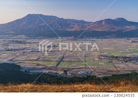 Kumamoto Prefecture: View of Aso Daikanbo and Aso Valley at dawn Kumamoto Prefecture: View of Aso Daikanbo and Aso Valley at dawn 130024535
