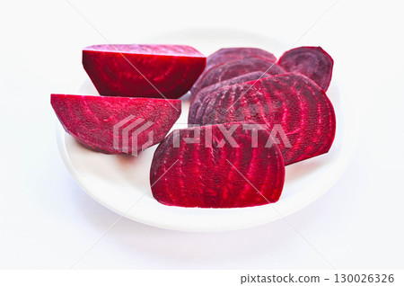 去皮切碎的甜菜 130026326
