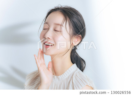 Beauty image of a woman with natural makeup Beauty image of a woman with natural makeup 130026556