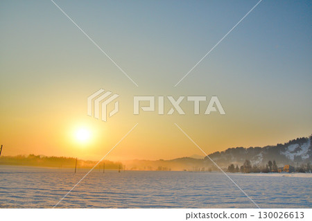 Shinano River morning view (Niigata Prefecture) Shinano River morning view (Niigata Prefecture) 130026613