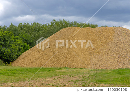 Large Pile of Aggregate 130030108