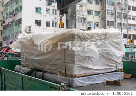 Cargo Truck Shipping 130030161