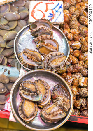Snails in Trays 130030549