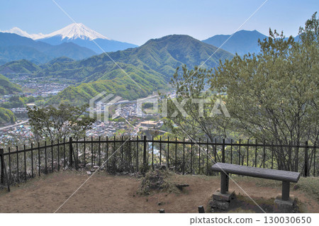 View of Iwadonoyama Castle in Kai Province, Otsuki City, Yamanashi Prefecture 130030650