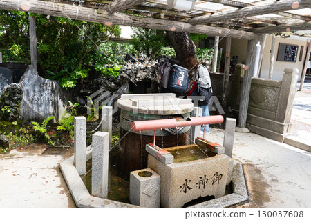 Shibamata Taishakuten's sacred water 130037608