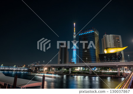 [Tokyo] Night view of Tokyo Skytree from Azumabashi Bridge 130037867