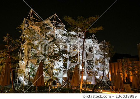 [Osaka Expo 2025] Night view of the large roof ring and pavilion [light-up] 130038989