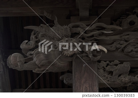 Magnificent sculptures at Chonenji Temple in Kawasaki, Kanagawa Prefecture 130039383