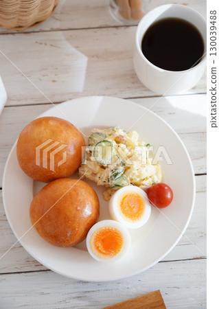 Breakfast 130039488