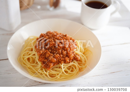 meat sauce pasta 130039708