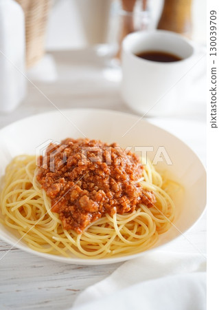 meat sauce pasta 130039709