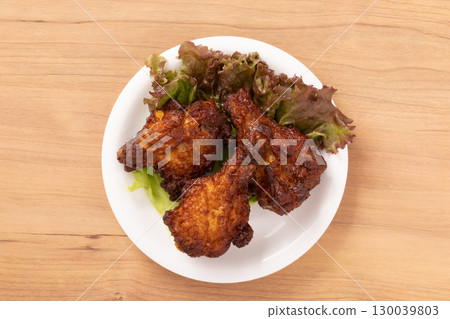Deep-fried chicken wings Deep-fried chicken wings 130039803