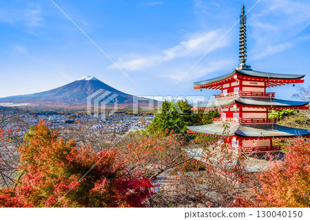 Yamanashi Prefecture, Autumn leaves at Arakurayama Sengen Shrine, Five-story Pagoda and Mount Fuji 130040150