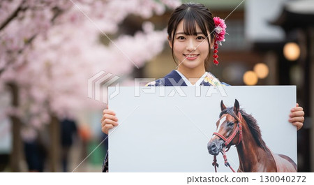 新年快樂插圖，以一排排櫻花樹和漂亮的日本服裝為特色 130040272