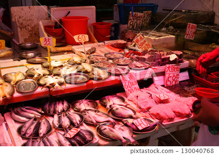 Fish sold at a market in North Point of Hong Kong Island. Many fish are unfamiliar in Japan Fish sold at a market in North Point of Hong Kong Island. Many fish are unfamiliar in Japan 130040768