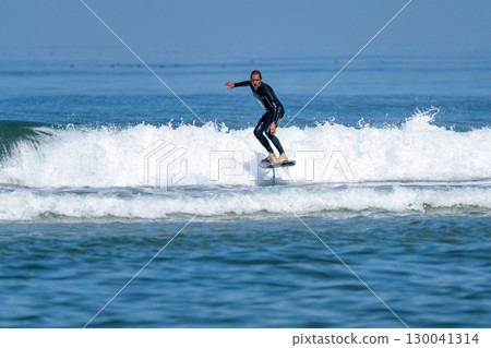 Hidrofoil surfer 130041314