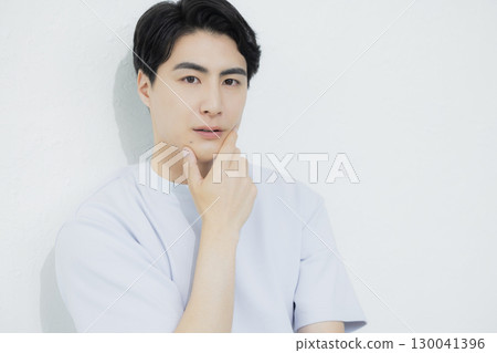 男性肖像 130041396